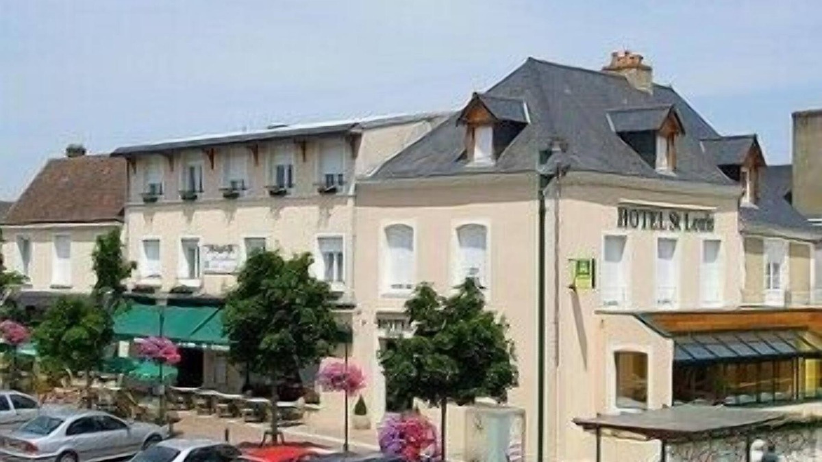 La Suze-sur-Sarthe Hotel | Saint-Louis