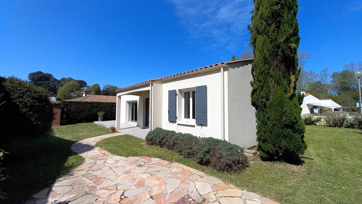 Saint-Palais-sur-Mer House | Saint Palais sur Mer - BEAUTIFUL HOUSE IDEALLY located 5 min NAUZAN BEACH