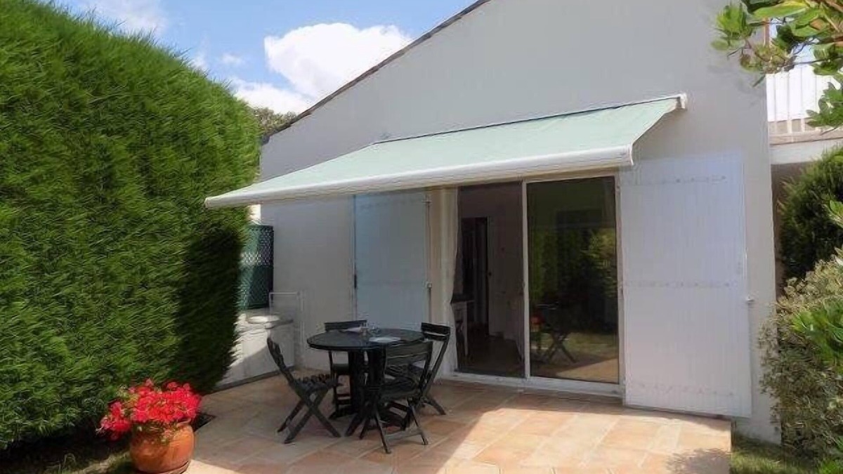Saint-Palais-sur-Mer House | Saint Palais sur Mer - SMALL HOUSE - in a PRIVILEGED and QUIET SETTING