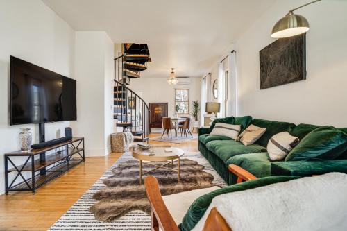 Summit - University House | Saint Paul Vacation Rental Near Shopping and Dining!