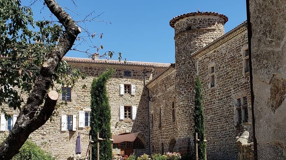 Ardoix House | Saint-Romain-d'Ay: Le Manoir de Munas