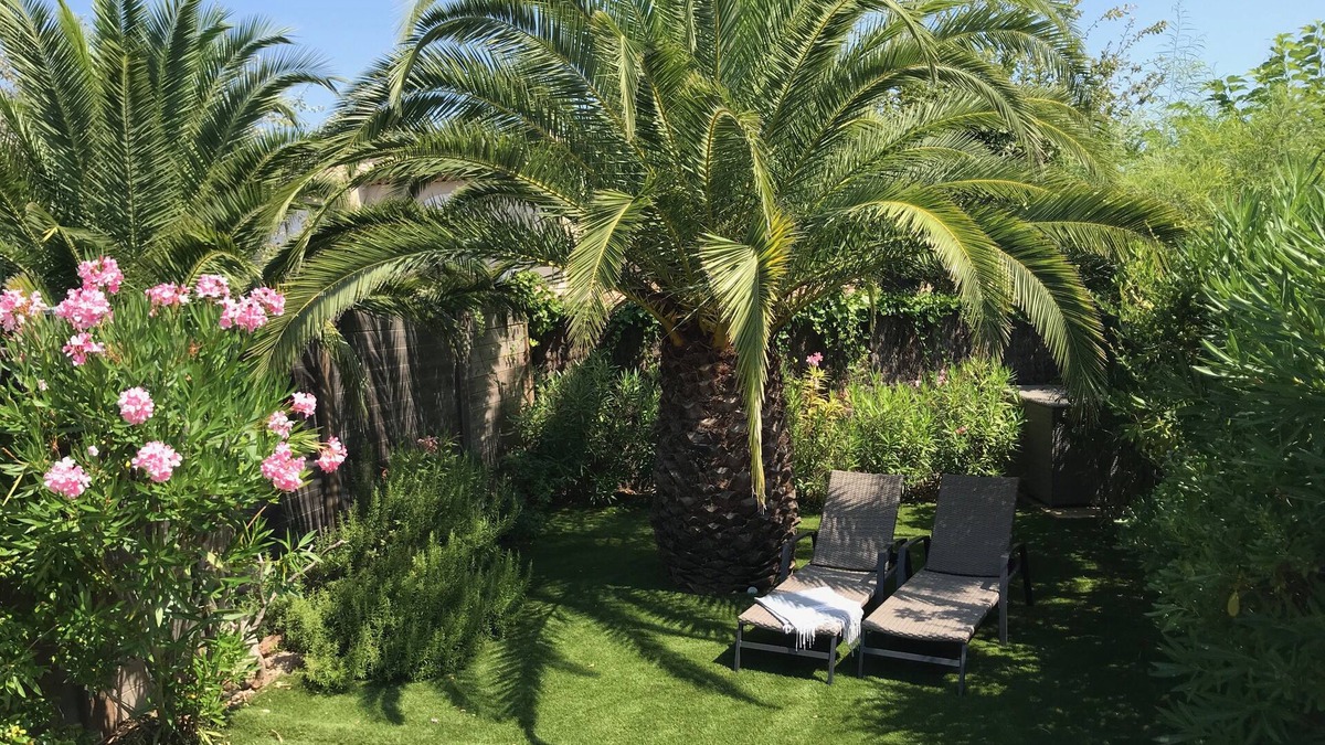 Cote d'Azur- French Riviera House | SAINT-TROPEZ IN PEACE, CHARMING AIR CONDITIONED HOUSE
