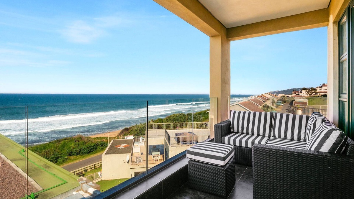 La Mercy Apartment | Sairia House - Three Bedroom Apartment, Sleeps 6
