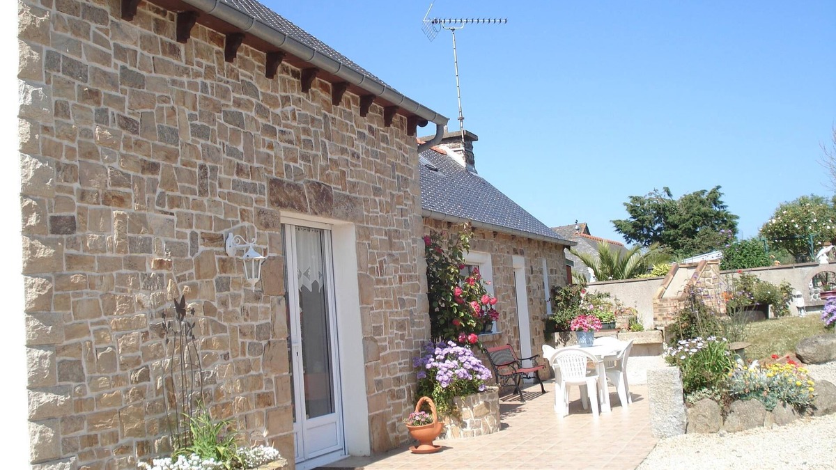 Binic House | Saisonniére Rentals 3 stars