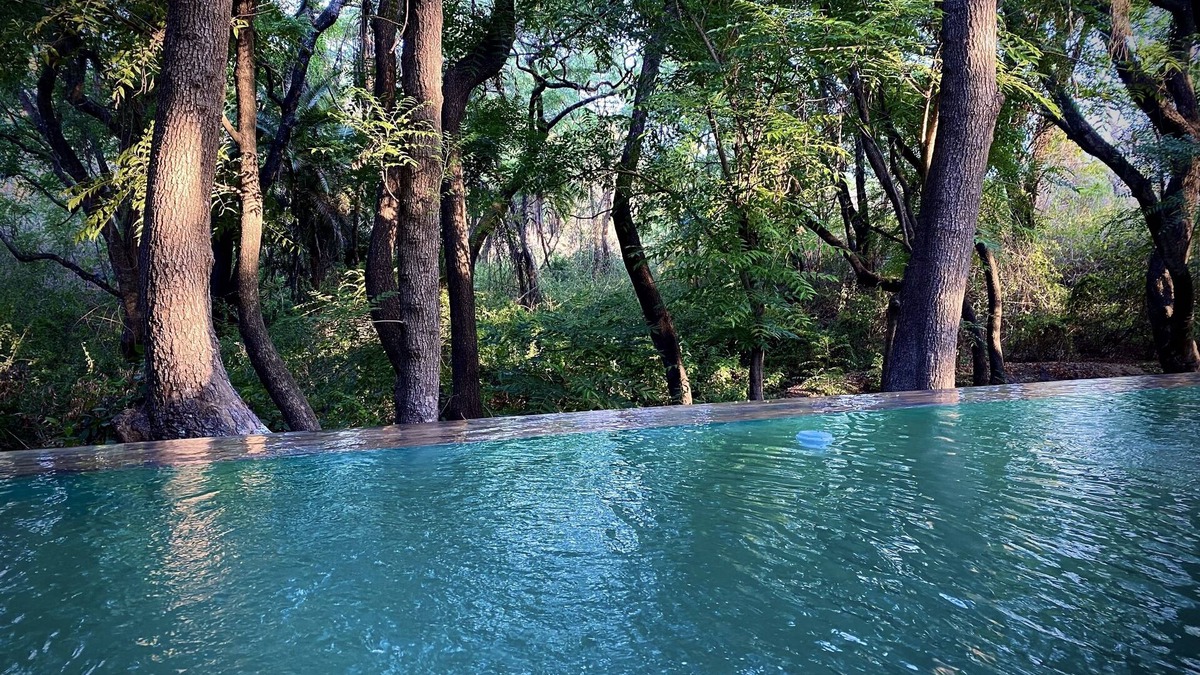 Lusaka Resort | Sakae Paradise Resort