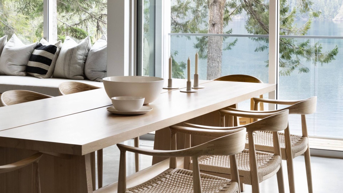 Madeira Park House | Sakinaw Lake Architectural Midcentury Modern Lakehouse
