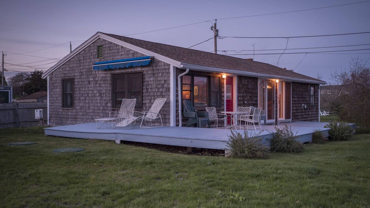 Little Compton Cottage | Sakonnet Point Harbor View - RE.00623-STR