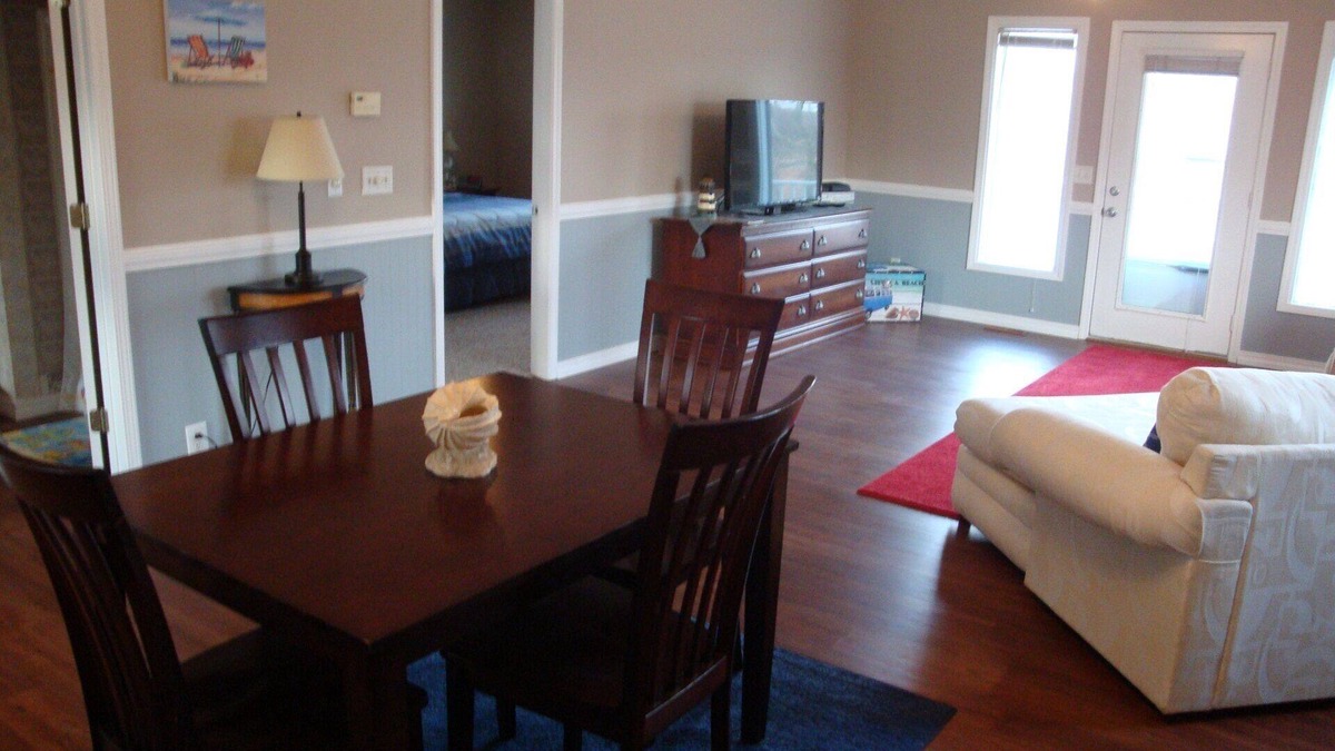 Sunrise Beach House | SAKS Apt 1 Bedroom 1 Bath, Sunset view!