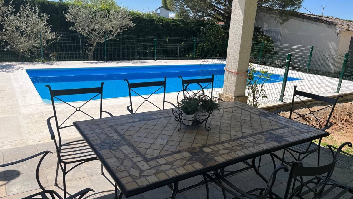 Pelabravo Ski Chalet | SALAMANCA: COMFORTABLE COUNTRY HOUSE WITH PRIVATE POOL AND LARGE PLOT OF LAND