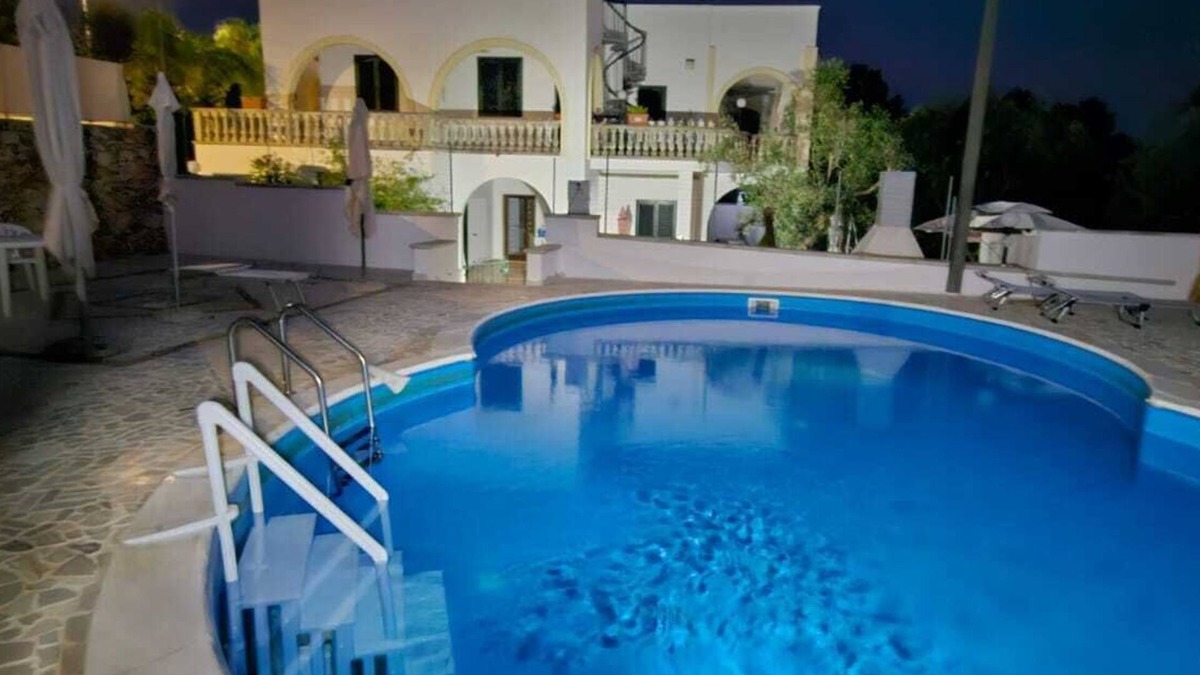 Tiggiano Apartment | Salentiggiano Villa Ulivo With Swimming Pool: MONOAZZURRO 2/4 BEDS