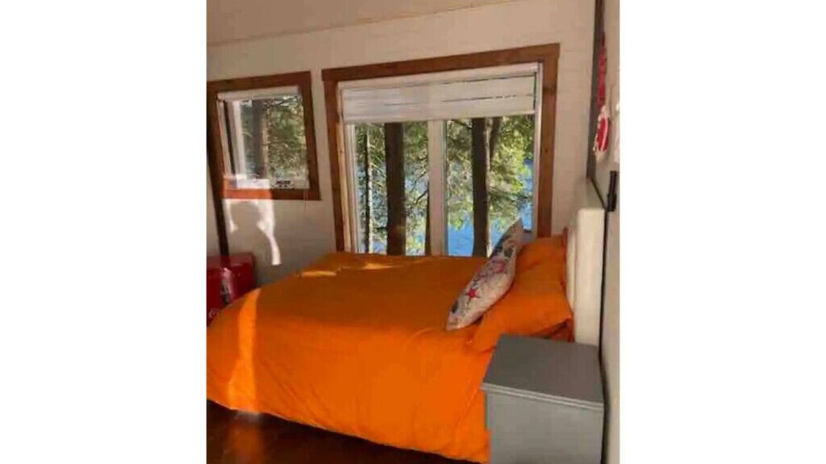 Irondale Cottage | Salerno Lake Hiden Gem