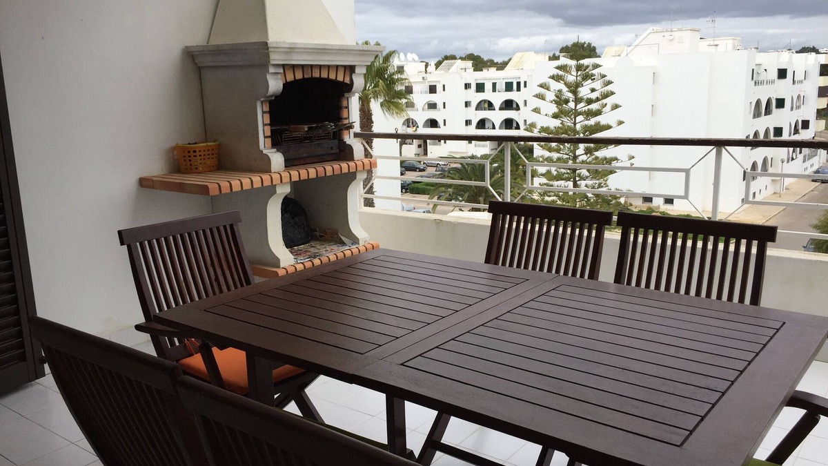 Salgados Apartment | Salgados Beach/Galé - Excellent 1 + 1 Bedroom Apartment