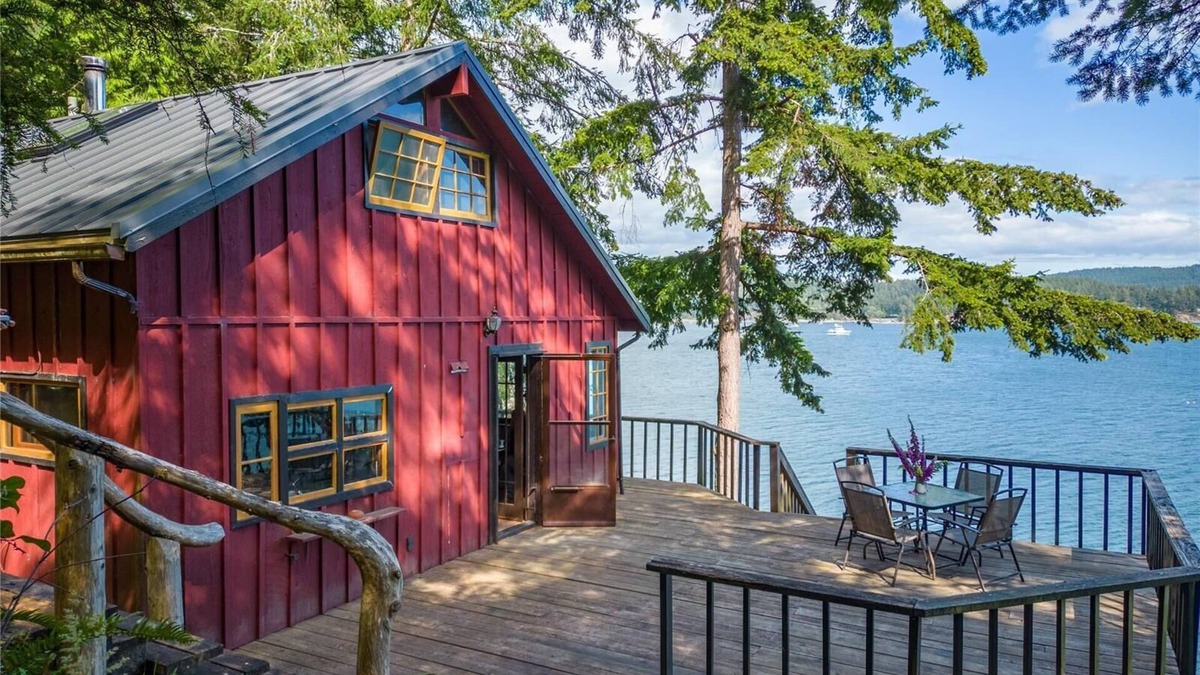 Pender Island Cabin | Salish Sunset Cabin/Oceanfront in Private Forest