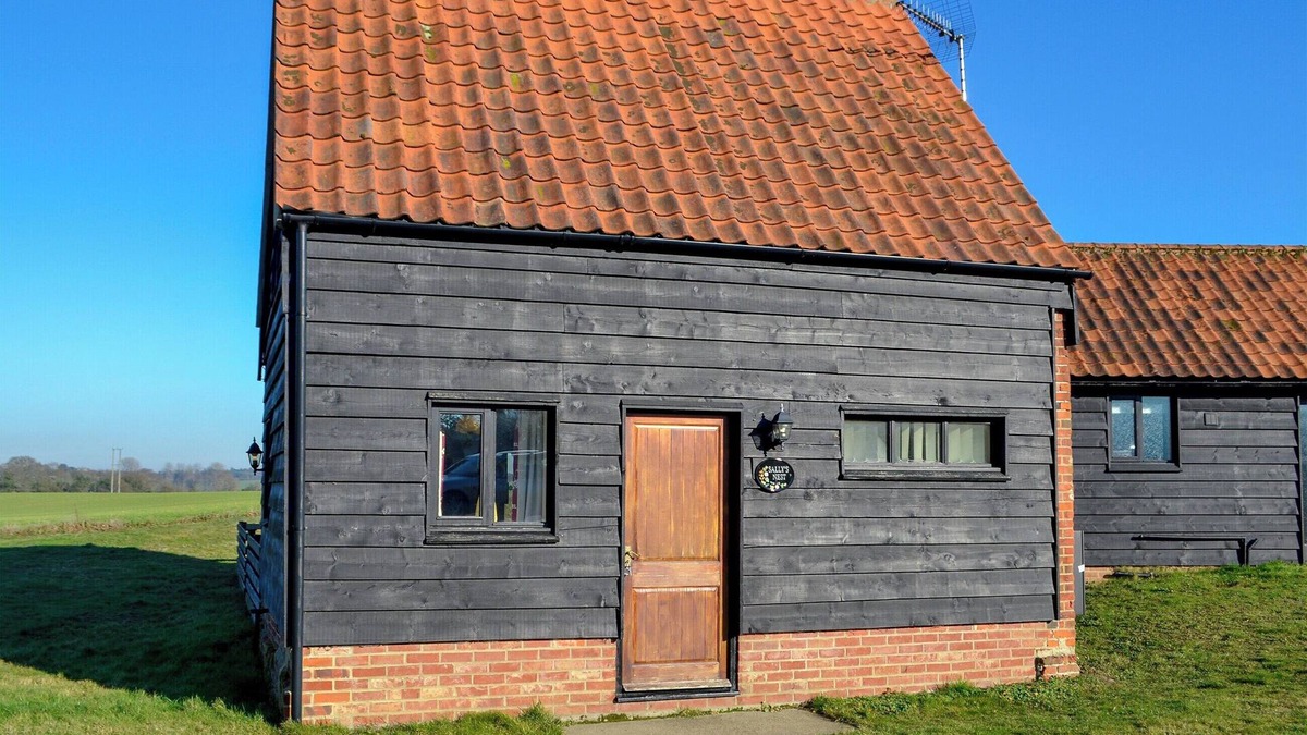 Wenhaston Cottage | Sally's Nest - E3042