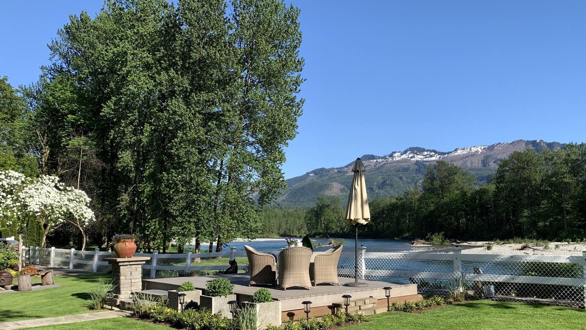 Sultan House | Salmon Beach Retreat: Luxurious riverfront home w/ private sandy beach!