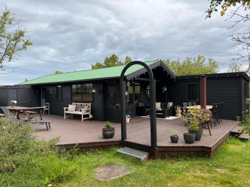 Husavik Apartment | Salmon River Cabin