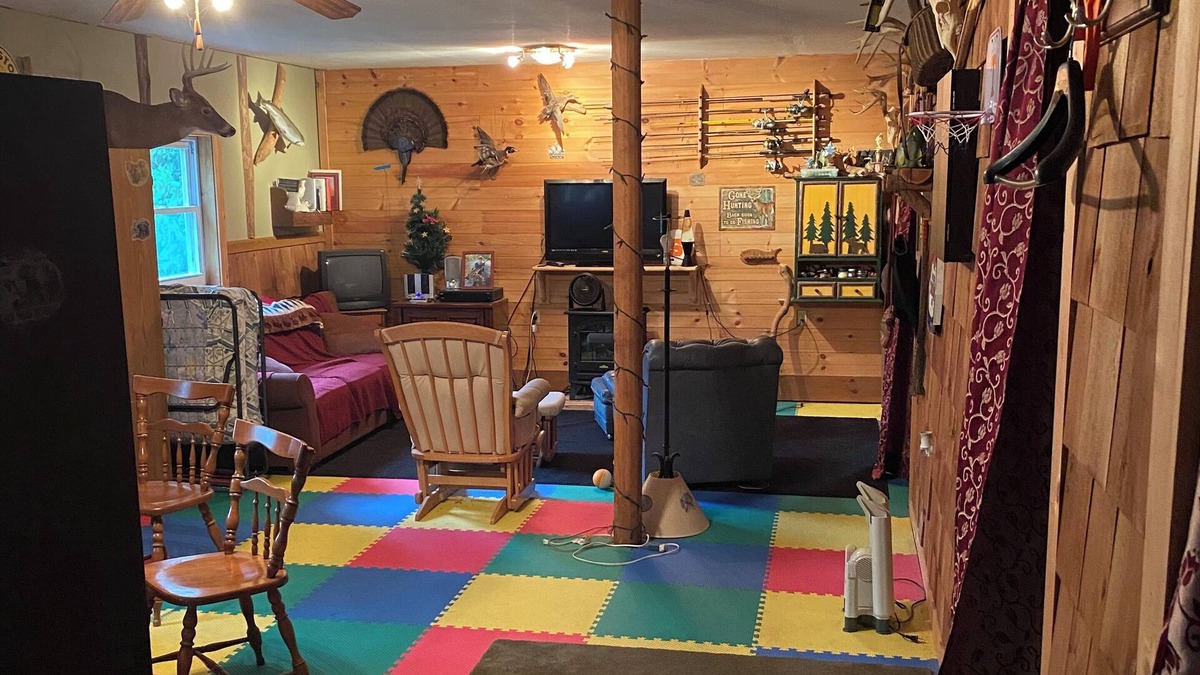 Mexico Cabin | Salmon, steelhead and brown trout fishing rental in Oswego County NY .