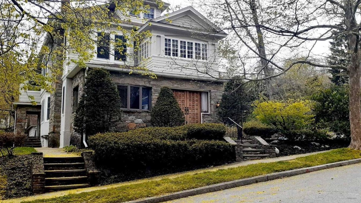 Forest Grove Apartment | SalsVista 2nd Floor Corner Apt