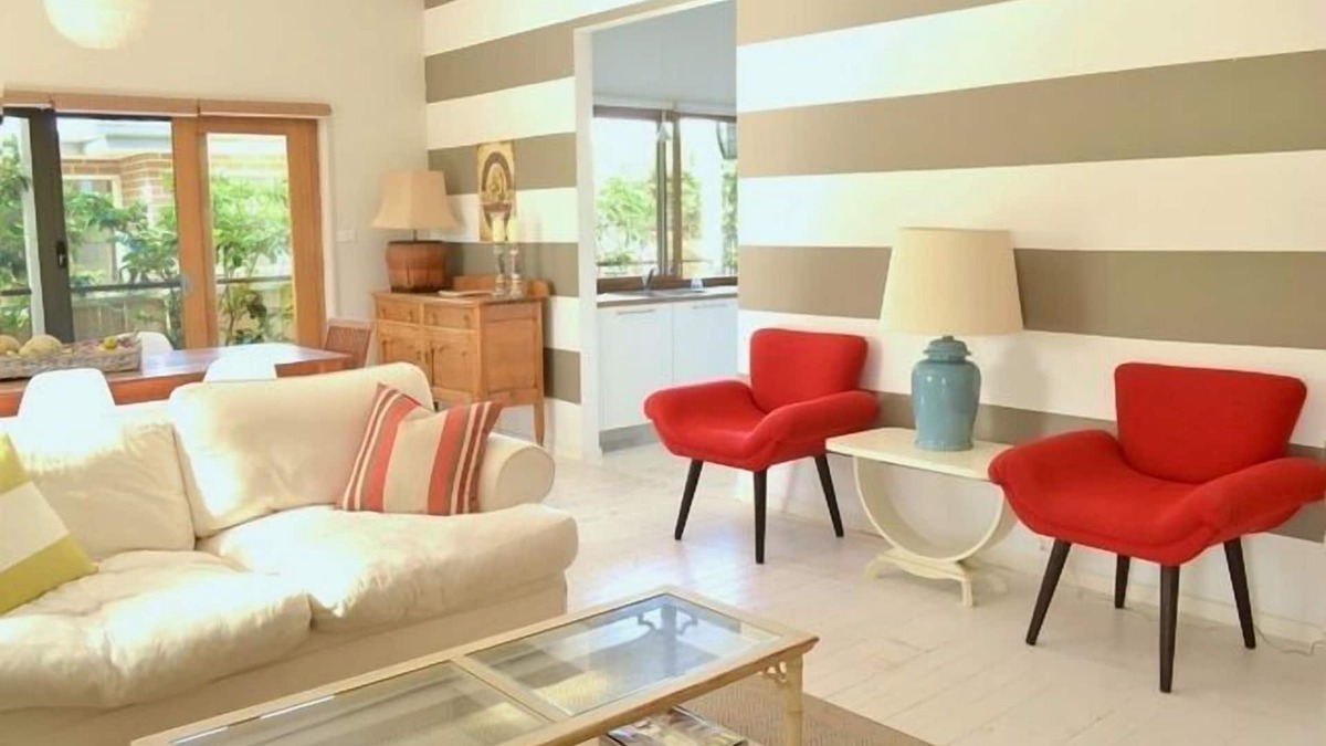 Werri Beach House | SALT COTTAGE - Pet Friendly, Stylish Holiday Home - prime beach location