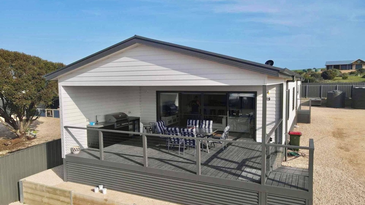 Wrenfordsley House | Salt Eyre Sceale Bay Holiday House