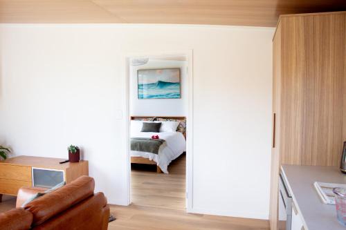 Wainui House | Salt Guesthouse