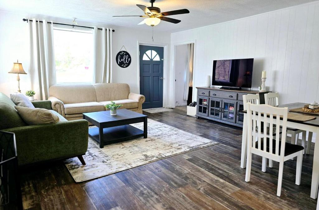 Red Boiling Springs Apartment | Salt Lick Creek Cottage