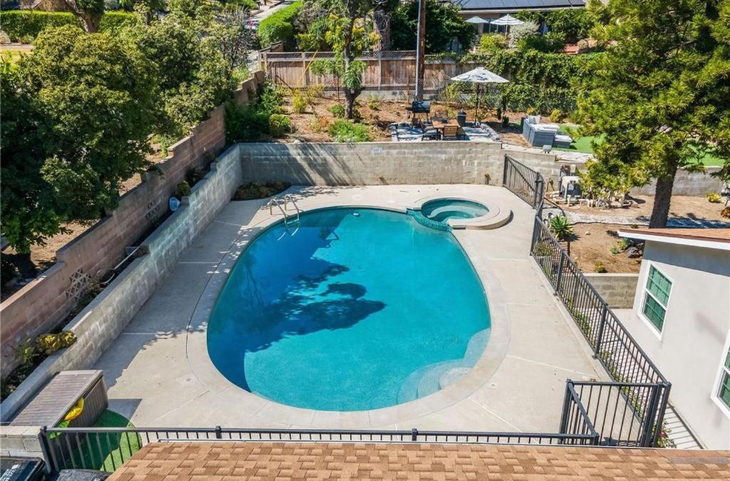 Sierra Madre House | Salt Water Pool Over Look Rocky Mountain View