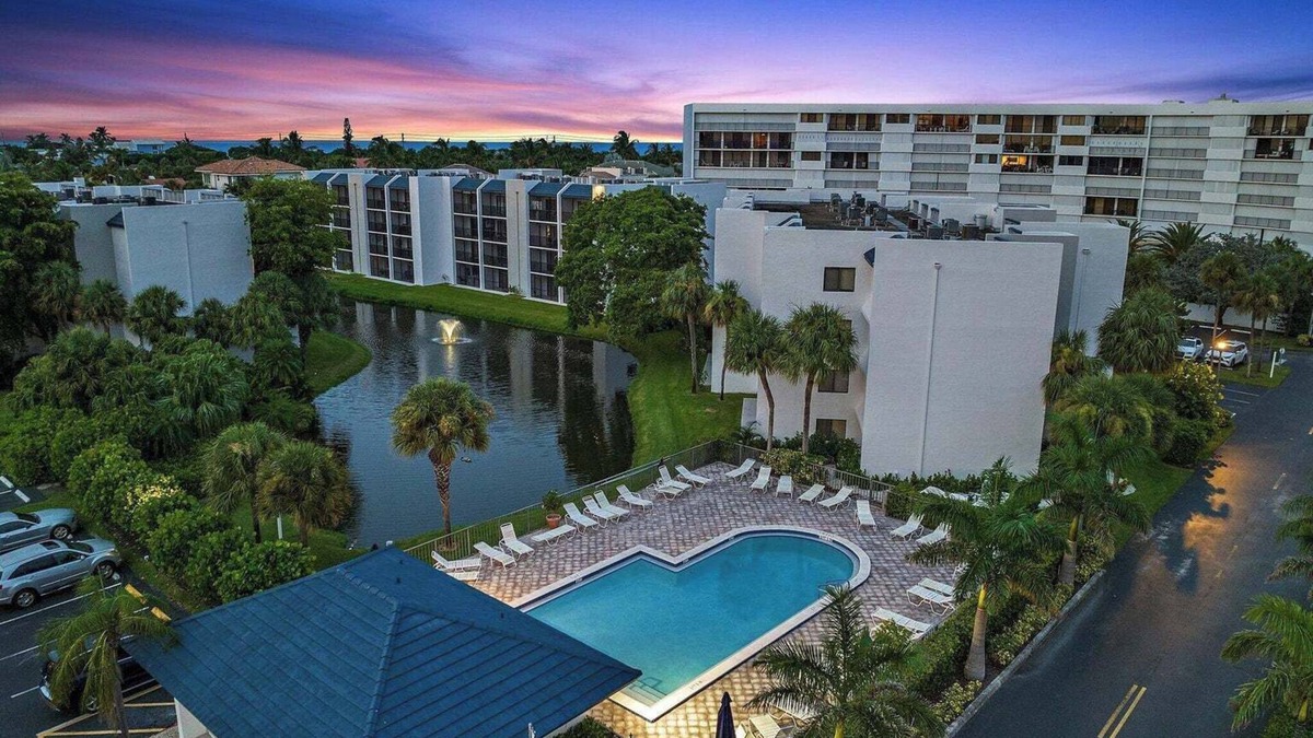 Jupiter One Apartment | Saltwater Sanctuary Coastal Retreat Steps to Shore