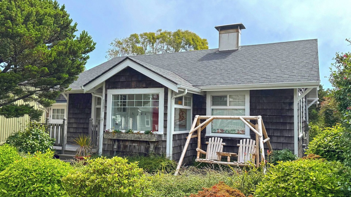 Seaside House | SALTWORKS COTTAGE at Seaside Beach