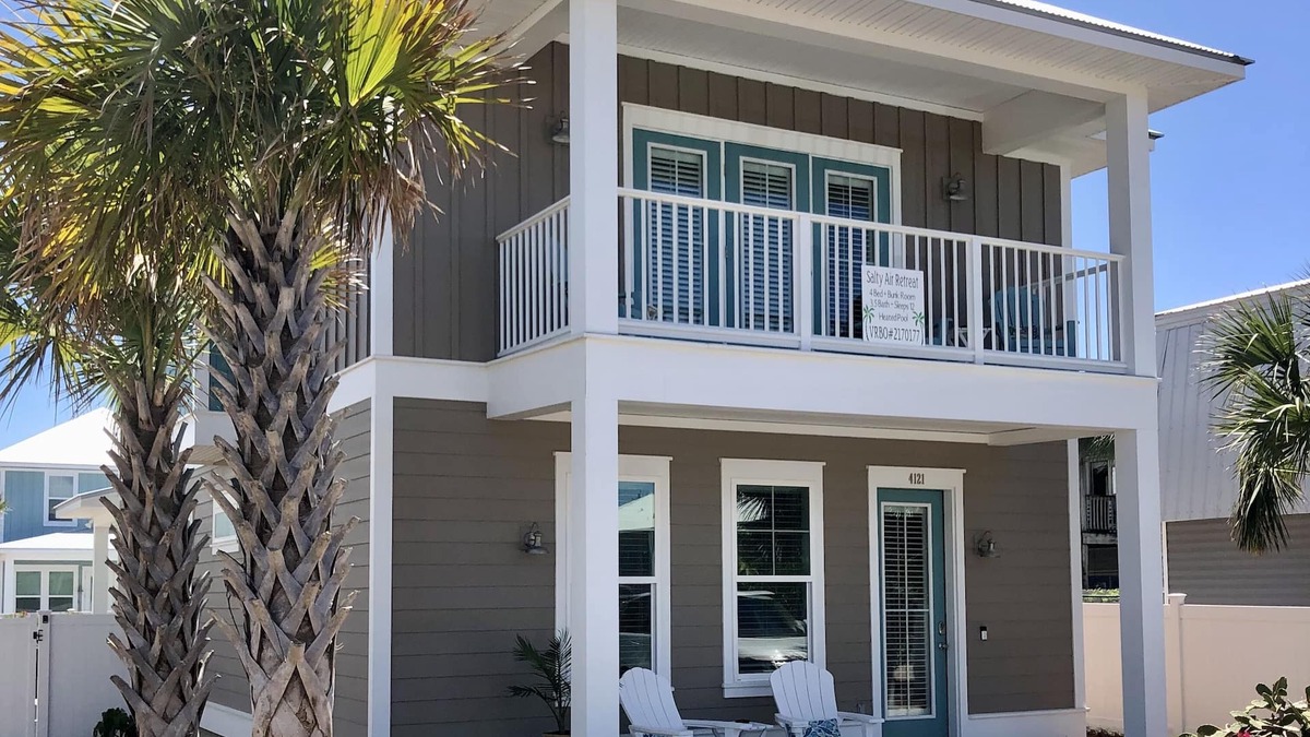 Silver Sands Beach House | Salty Air Retreat~Vacation home w/heated pool~Sleeps 12~Steps to beach access!