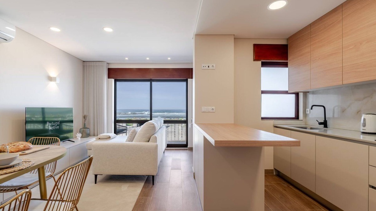 Carreco Apartment | Salty Escape by Portugal Active