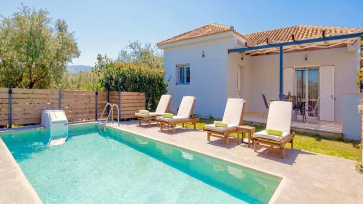 Fiolitis Villa | Salvia - 2 Bedroom villa with Private Pool and Garden view
