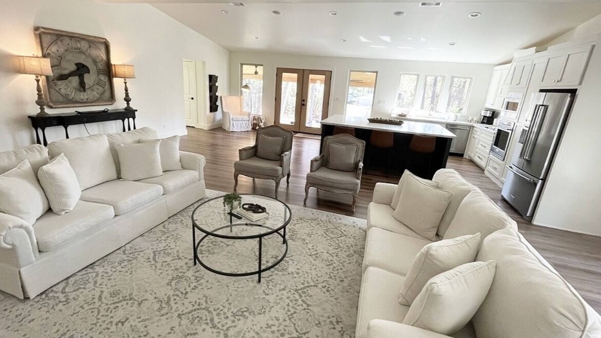 Brookeland House | Sam Rayburn Stunner (South End) - Fully Remodeled, Water View, and Water Access