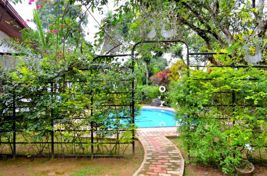 Ganga Ihala Korale House | Sama Uyana Holiday Bungalow
