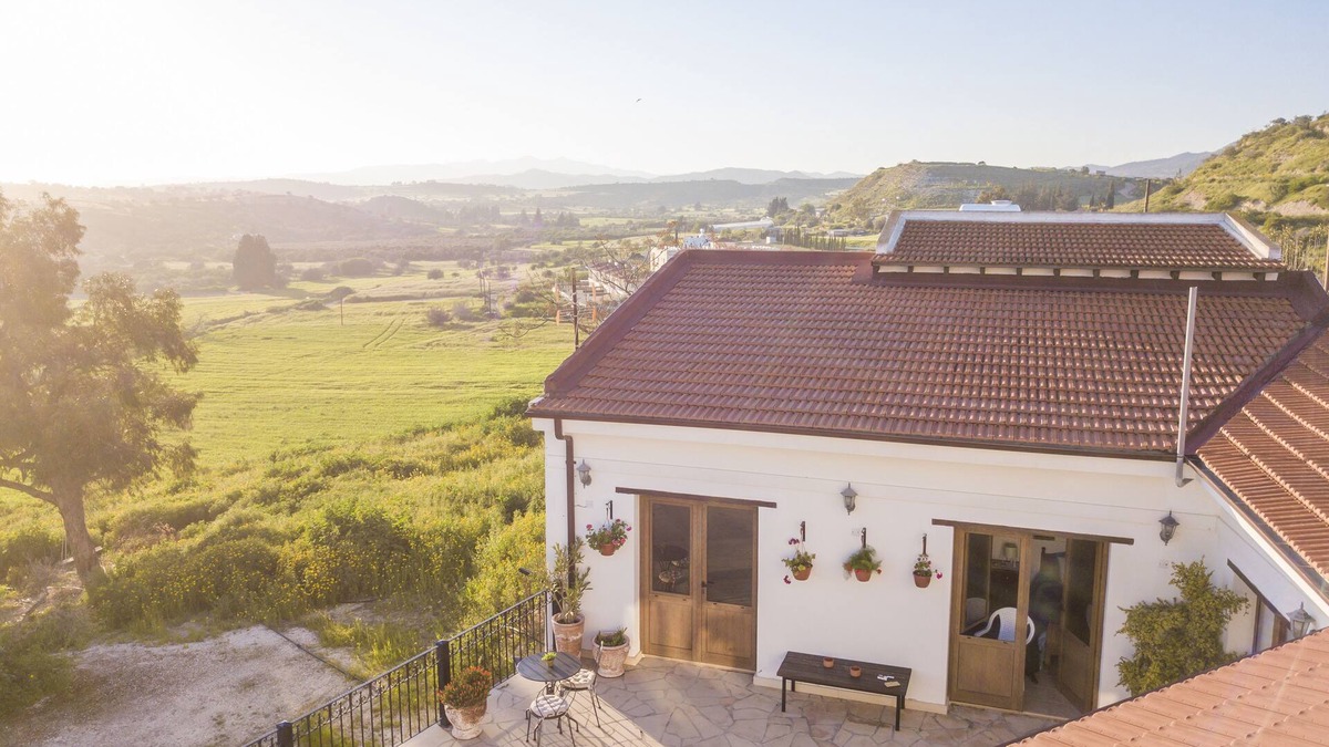 Anafotida Cottage | SAMAREITIDOS LIGHT COTTAGE - BLUE