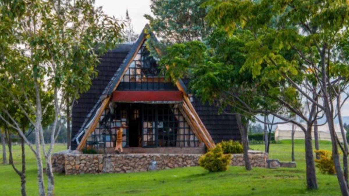 Nyahururu Hotel | Samawati Lakeside Cottages
