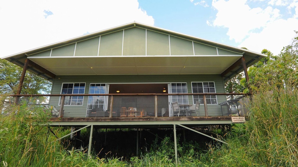 Mount Samson House | Samford Lakes - Spillway Cottage