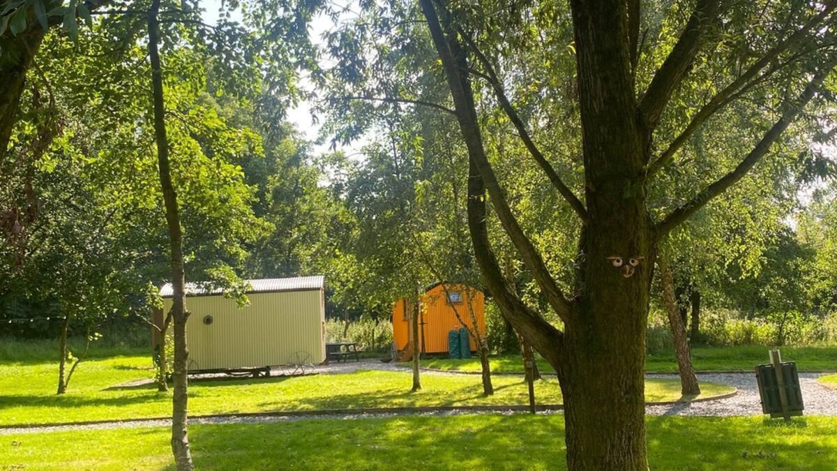 Higher Walton Cabin | Samlesbury Hall Shepherd's Hut