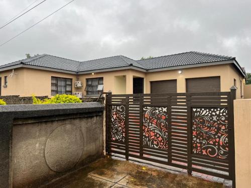 Tzaneen House | SammyGrace Holiday Home