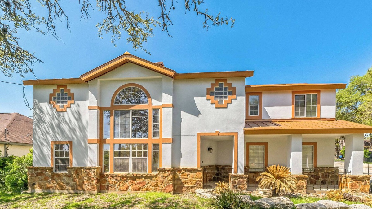 Far North Central House | San Antonio Charming 3 bedroom house
