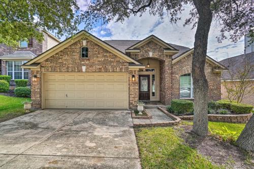 Timberwood Park House | San Antonio Retreat with Fireplace and Pool Access!