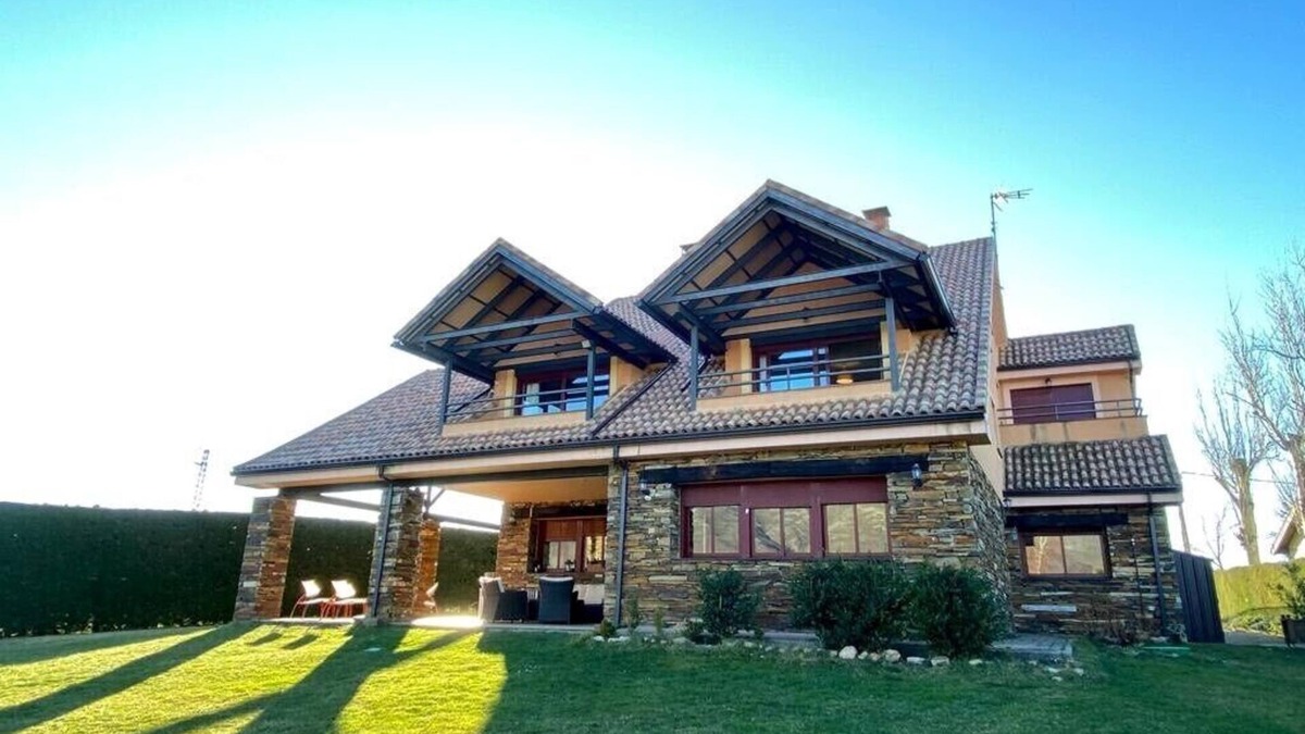 Riaza Cottage | San Benito The House of my Grandparents for 15 people