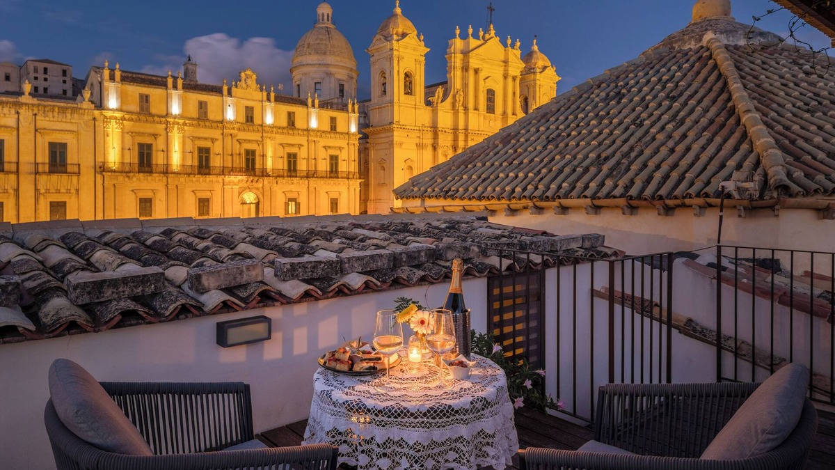 Noto Bed & Breakfast | San Carlo Suites