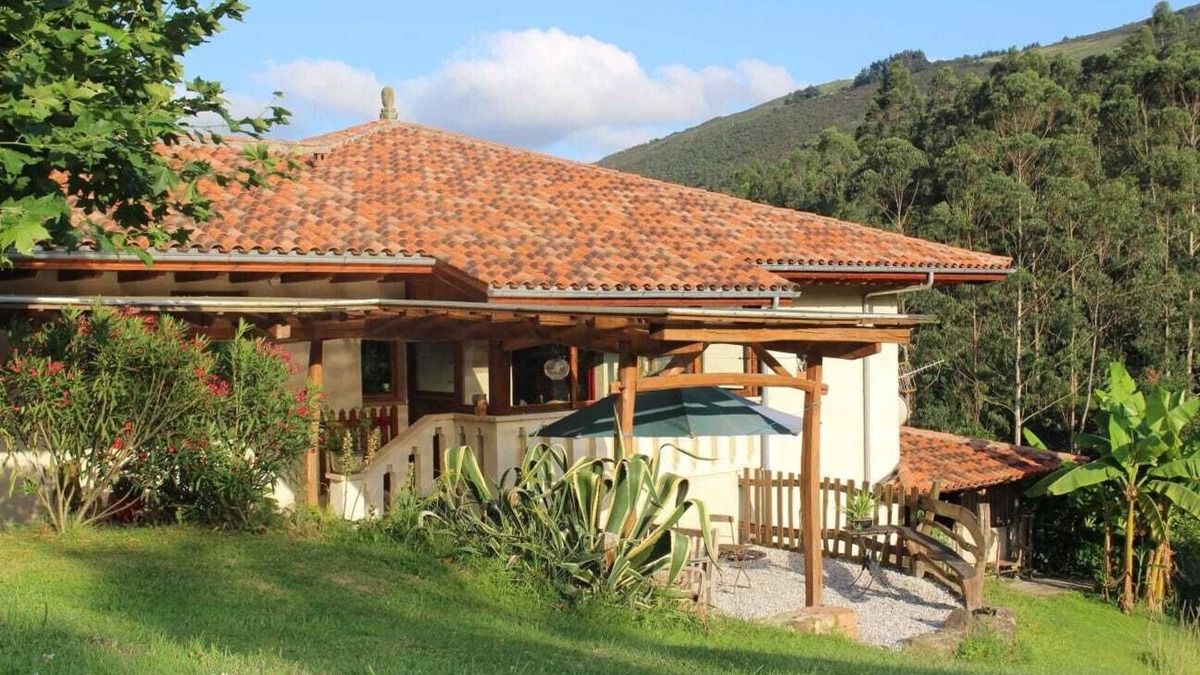 Cartes Cottage | San Cipriano, Lovely Cottage with Nice Views in Beautiful Surroundings.