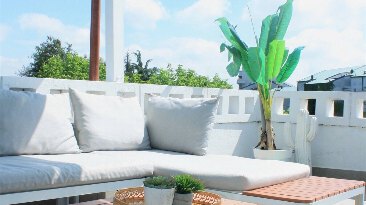 Segrate Apartment | San Felice Milano Rooftop Apartment with balcony