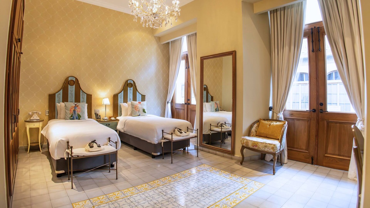 El Chorrillo Hotel | San Felipe Junior Suite: Historia, Encanto y Comodidad