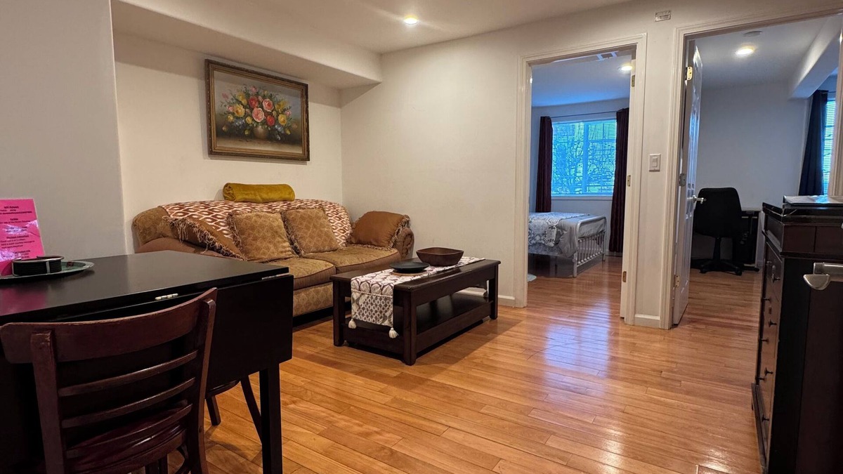 Outer Mission Apartment | San Francisco Cozy 2-bedroom w/Parking near BART