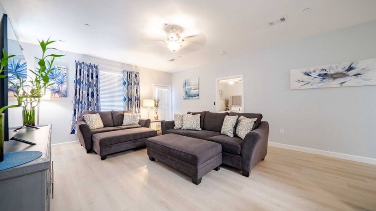 Lewisville House | San Jacinto Hill Peaceful Living
