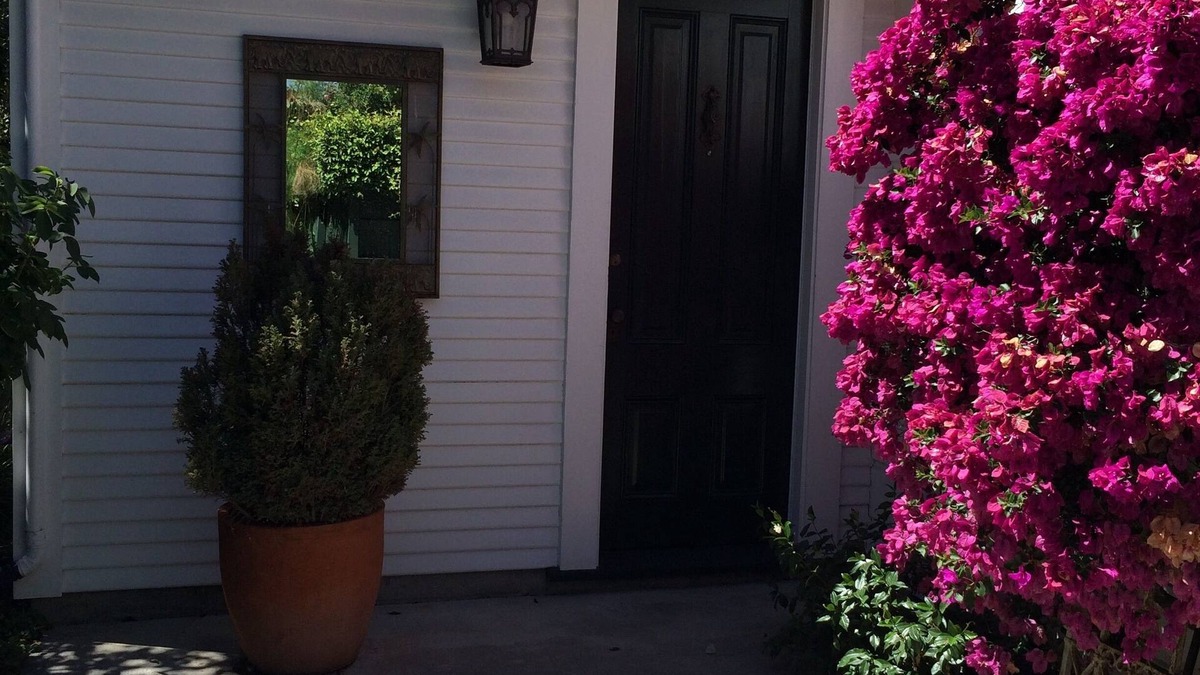 Shasta-Hanchett Park Cottage | San Jose Rosegarden Cottage - Business Ready