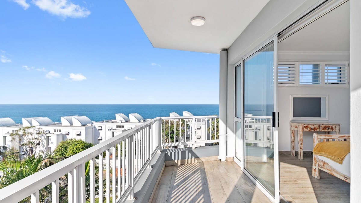 Shaka's Rock Apartment | San Marino 17 - Three Bedroom Apartment, Sleeps 6